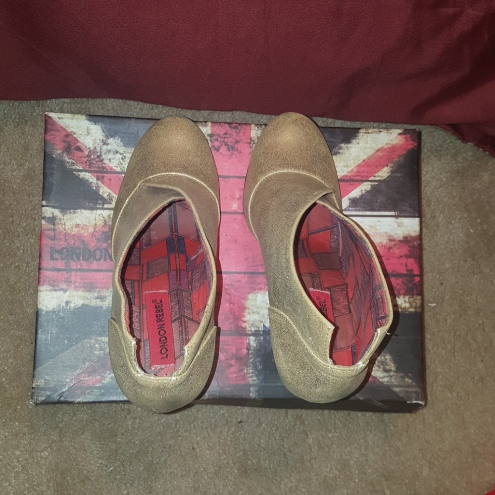 Booties - Picture 3 of 3